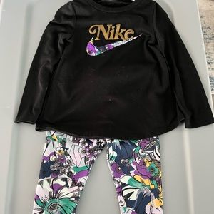 2T Nike Toddler Set